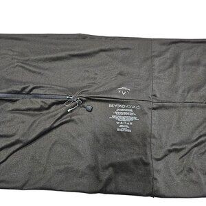 Beyond Yoga NWOT Grey Infinity Scarf Zipper Pocket Lightweight Womens Accessory